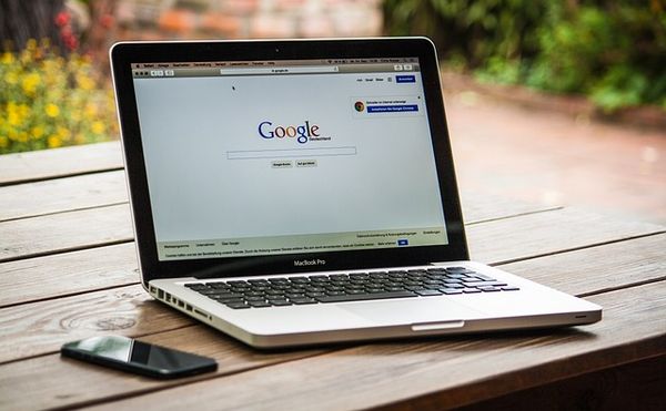 Zalety korzystania z outsourcingu w branży IT